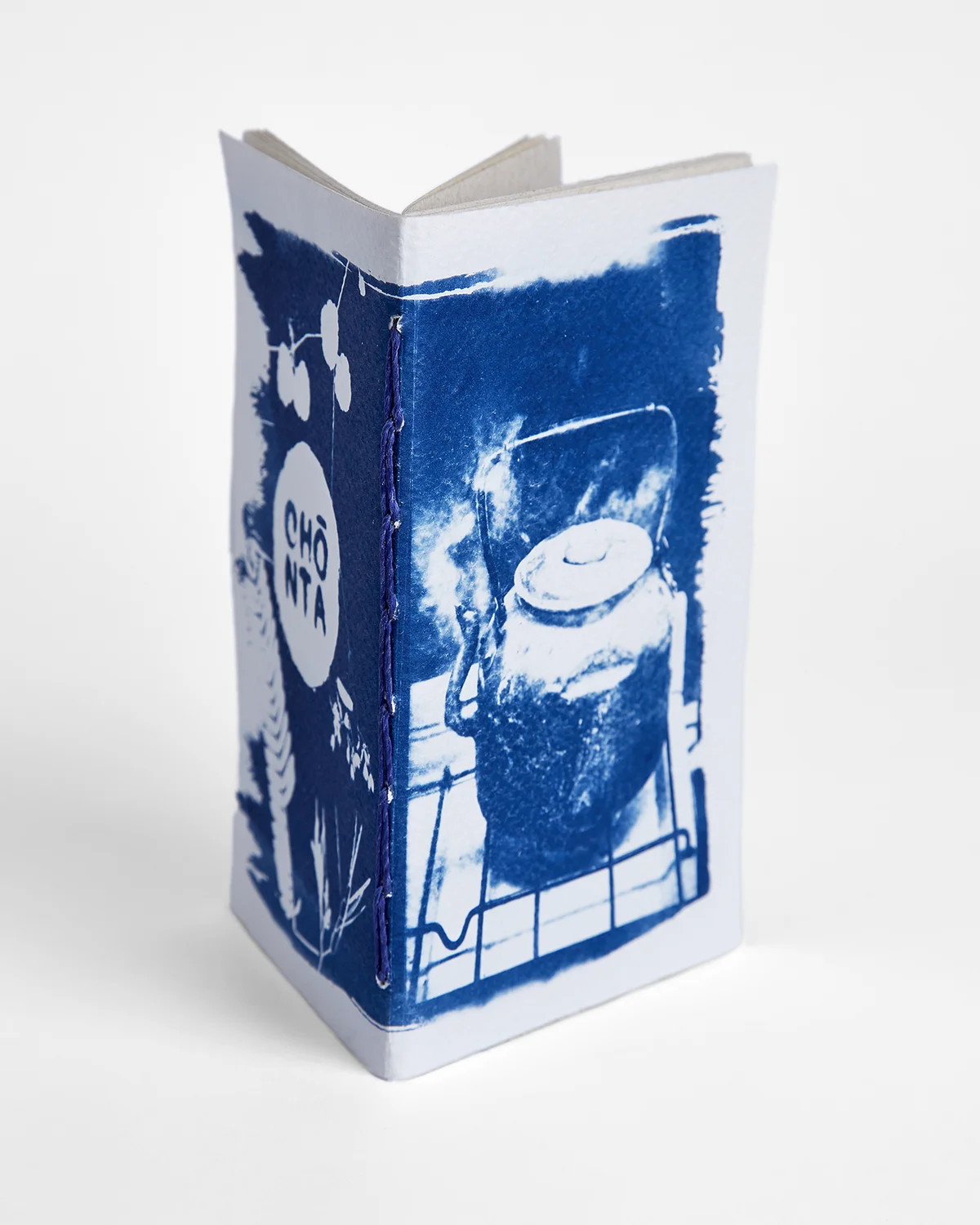 Libreta cianotipia serie Teteras costura 2